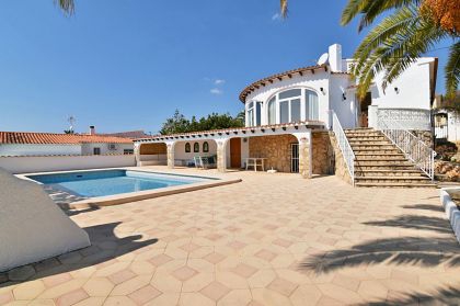 Villa for sale in town, Spain 278597