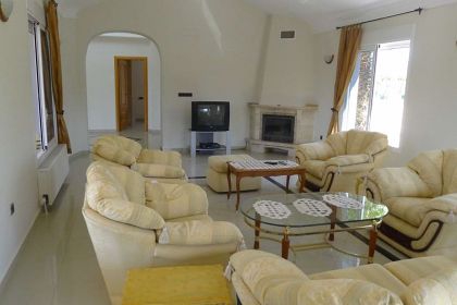 Villa for sale in town, Spain 279097