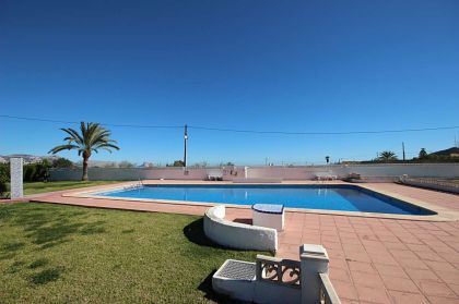 Villa for sale in town 279126