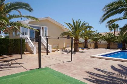 Villa with 3 bedroom in town, Spain 279230