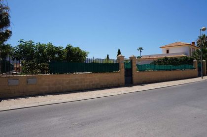 Villa for sale in town, Spain 279234