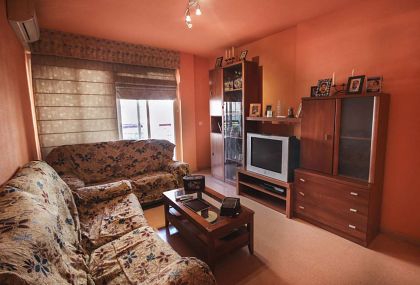 Villa for sale in town, Spain 279260