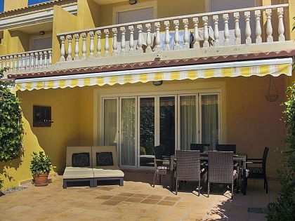 Villa with 4 bedroom in town 279280