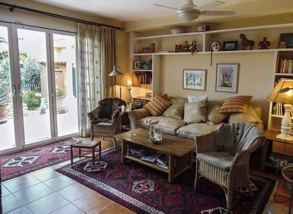 Villa for sale in town 279290