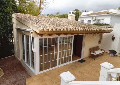 Villa for sale in town, Spain 279293