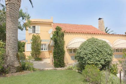 Villa&nbsp;for&nbsp;sale&nbsp;in&nbsp;town,&nbsp;Spain&nbsp;279302