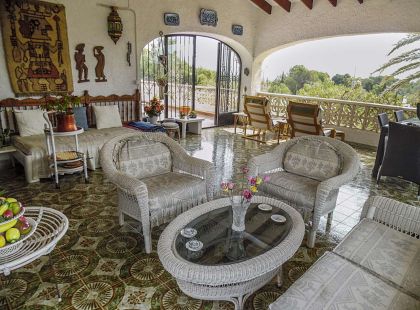 Villa for sale in town, Spain 279306
