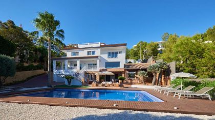 Villa for sale in town 279329