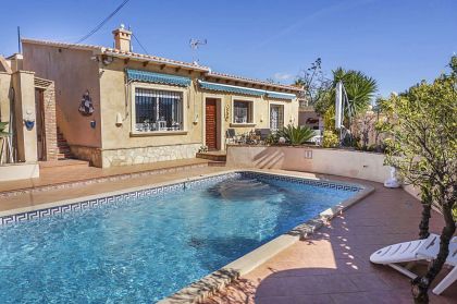 Villa for sale in town 279424