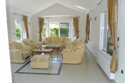 Villa with 8 bedroom in town 279459