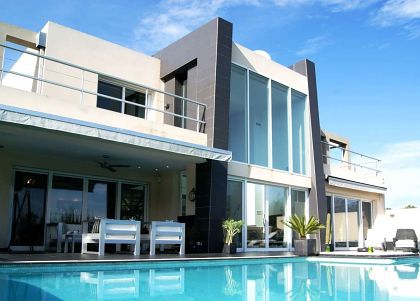 Villa for sale in town 279527