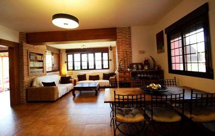 Villa for sale in town, Alicante 279549