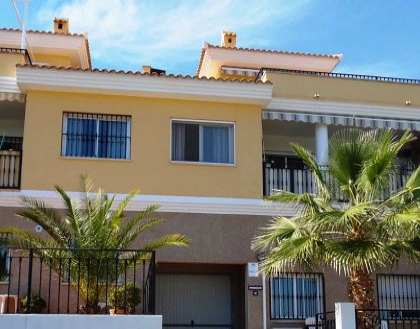 Villa for sale in town 279562