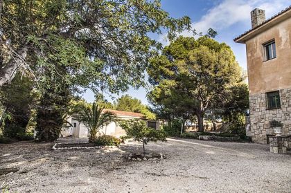 Villa&nbsp;for&nbsp;sale&nbsp;in&nbsp;town,&nbsp;Spain&nbsp;279623