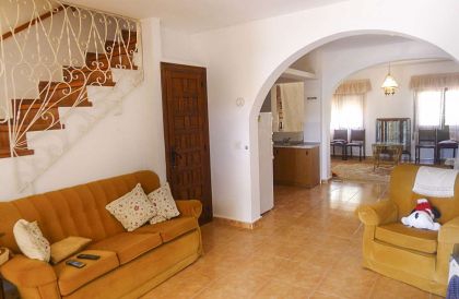 Villa with 3 bedroom in town 279704