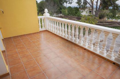 Villa with 3 bedroom in town 279755