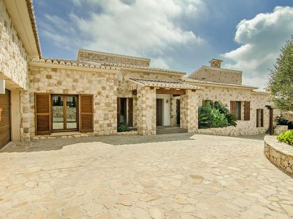 Moraira&nbsp;property:&nbsp;Villa&nbsp;with&nbsp;4&nbsp;bedroom&nbsp;in&nbsp;Moraira,&nbsp;Spain&nbsp;280068