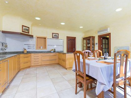 Moraira&nbsp;property:&nbsp;Alicante&nbsp;property&nbsp;|&nbsp;5&nbsp;bedroom&nbsp;Villa&nbsp;280071