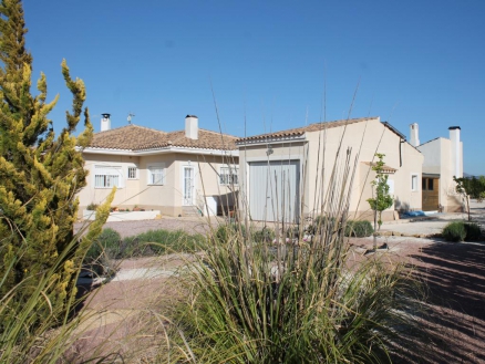 Pinoso property: Villa with 4 bedroom in Pinoso 280701