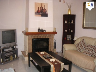 Villa for sale in town, Spain 281102