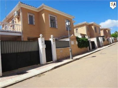 Humilladero property: Townhome for sale in Humilladero 281111
