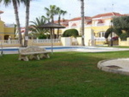 Townhome with 2 bedroom in town 281174