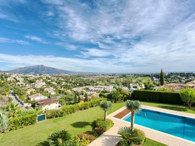 El Paraiso property: Malaga Villa 281200
