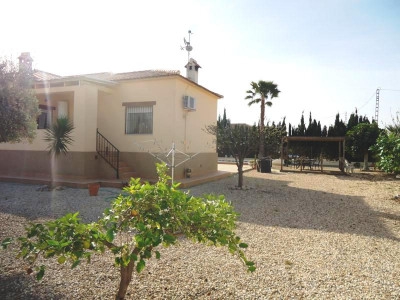 Catral property: Alicante Villa 281211