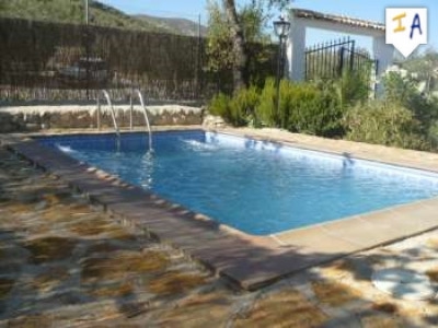 Farmhouse for sale in town, Spain 281245