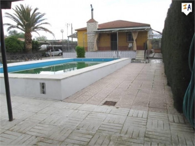 Villa for sale in town 281490