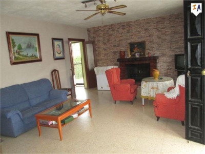 Villa for sale in town, Spain 281490