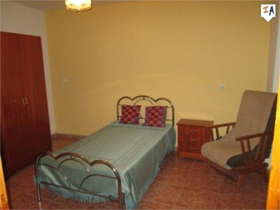 Castillo De Locubin property: Jaen property | 6 bedroom Townhome 281500