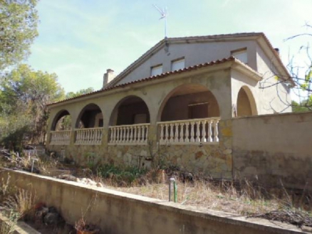 Villa for sale in town, Spain 281567