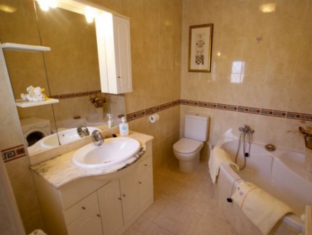 Townhome with 3 bedroom in town 281589