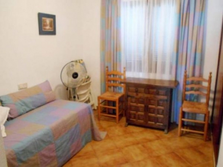  2 bedroom Apartment 281655
