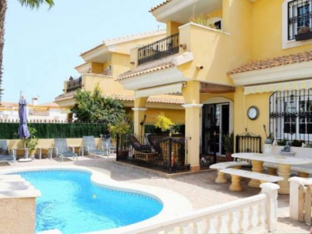 Villa for sale in town 281672