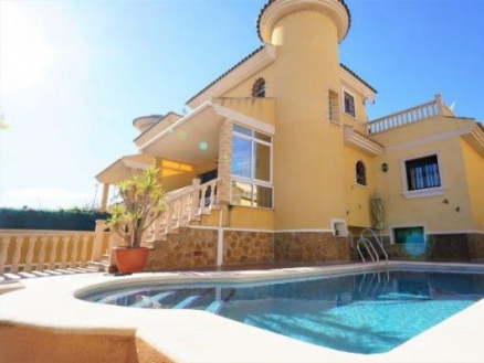 Villa for sale in town 281684