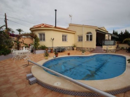 Villa for sale in town 281686