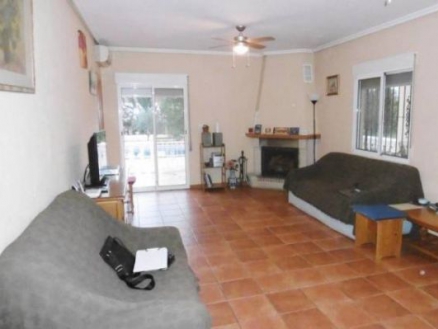  3 bedroom Villa 281696