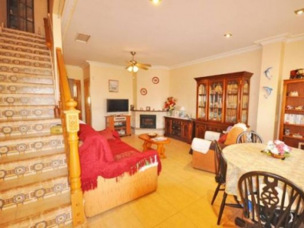 Townhome with 4 bedroom in town, Spain 281706