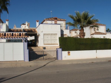 Villa for sale in town, Spain 281707