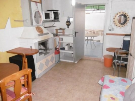 4 bedroom Townhome 281710