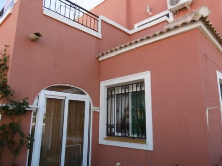 Townhome with 3 bedroom in town, Spain 281714