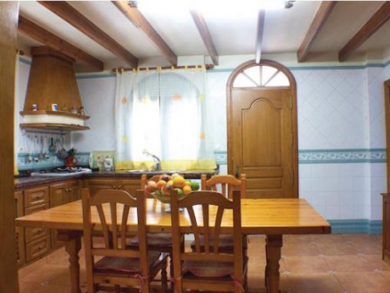  6 bedroom Villa 281717