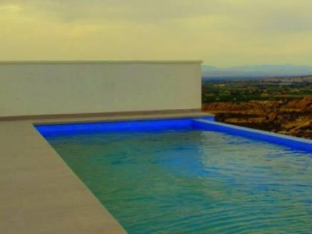 Villa with 3 bedroom in town 281733