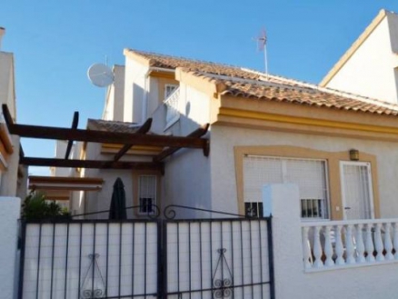 Villa for sale in town, Spain 281742