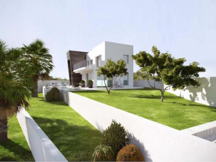 Villa with 3 bedroom in town 281750