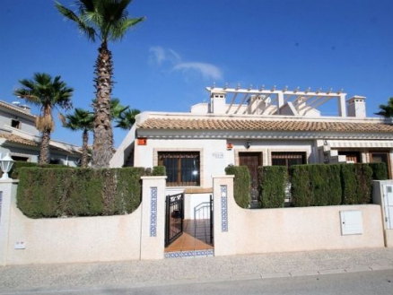 Villa for sale in town 281774
