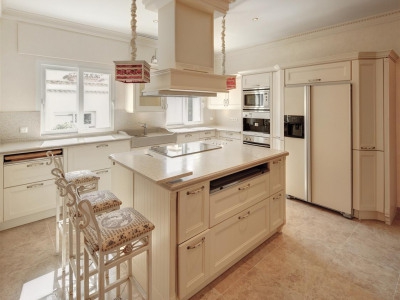 Marbella property: Villa with 9+ bedroom in Marbella 281829