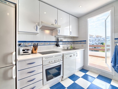 Estepona property: Apartment with 2 bedroom in Estepona, Spain 282069